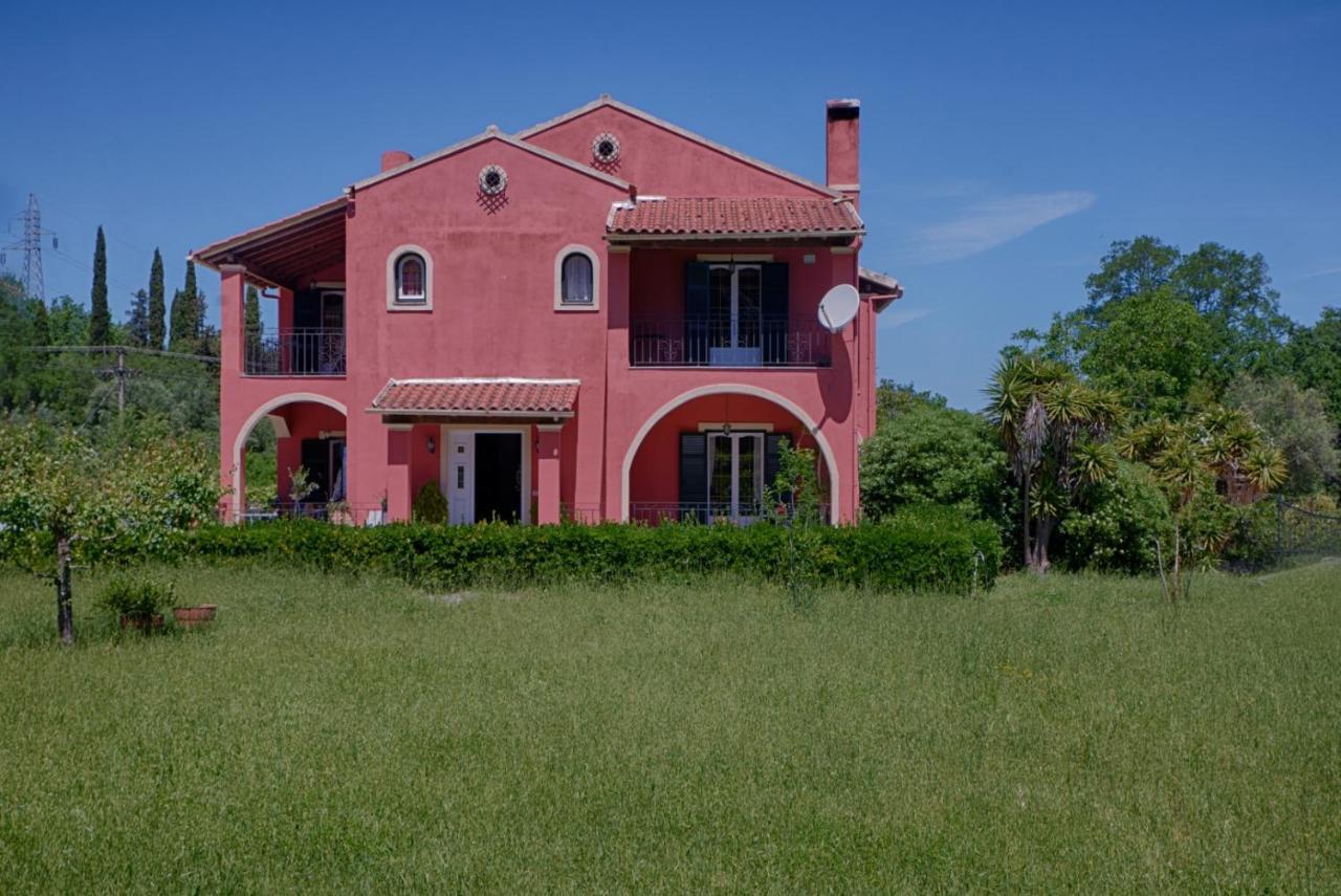 Villa Christina Gastouri  Eksteriør billede
